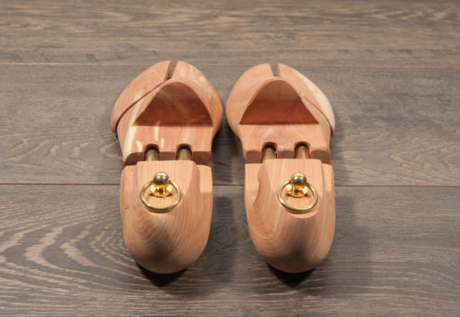 Forme cedro regolabile per le scarpe da uomo,speciale promozione su alcuni prodotti sul nostro estore lucacalzature.