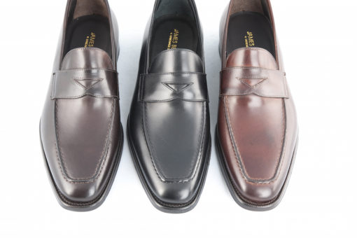 https://www.lucacalzature.it/lc1945/wp-content/uploads/2016/12/Sfoggia-il-tuo-stile-con-la-collezione-di-scarpe-eleganti-da-uomo-a-mocassino..jpg